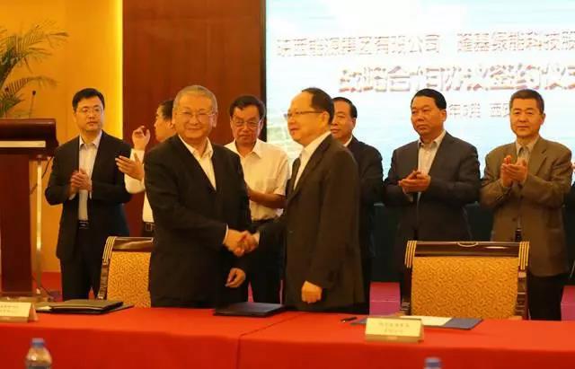 隆基董事长_隆基乐叶光伏车间照片(3)
