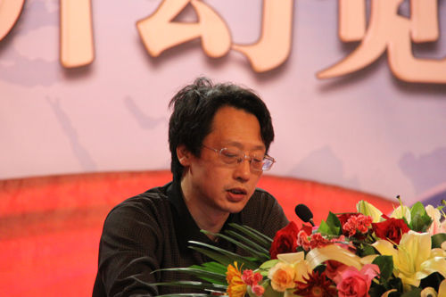 图为发改委宏观研究院产业所所长王昌林。